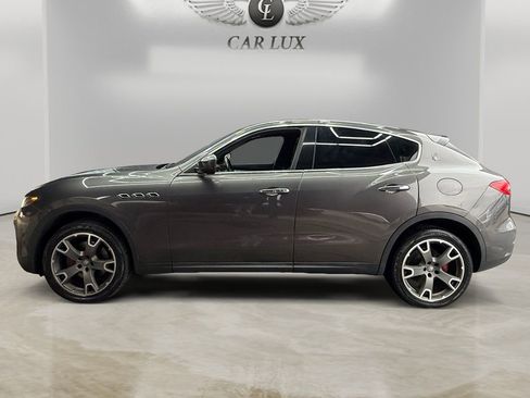 Used 2018 Maserati Levante image 2
