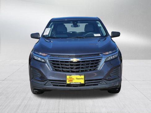 Used 2022 Chevrolet Equinox LS AWD/4WD image 2