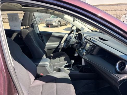 Used 2017 Toyota RAV4 XLE w/ Carpet Mat Package AWD/4WD image 19