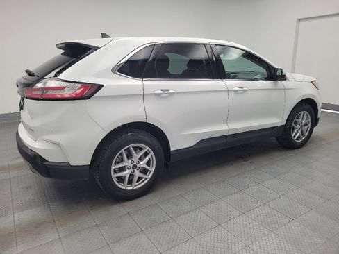 Used 2024 Ford Edge SEL image 10