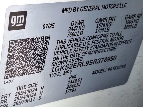 Used 2025 GMC Yukon Denali Ultimate AWD/4WD image 39