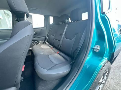 Used 2022 Jeep Renegade Trailhawk AWD/4WD image 24
