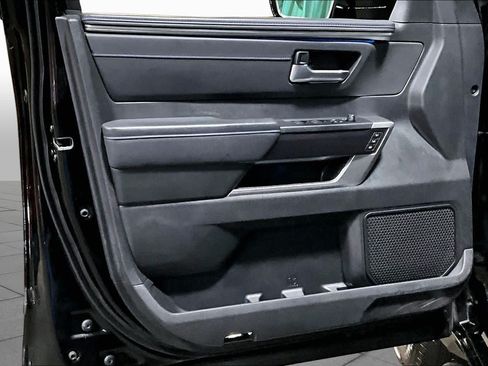 Used 2023 Toyota Tundra Platinum AWD/4WD image 22