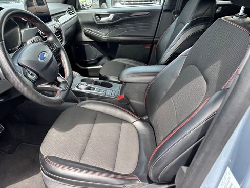 Used 2024 Ford Escape ST-Line FWD image 9