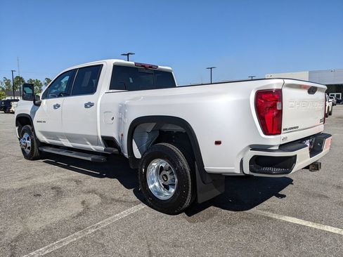 Used 2022 Chevrolet Silverado 3500 High Country AWD/4WD image 26