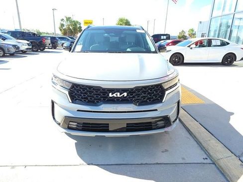Used 2023 Kia Sorento SX image 9
