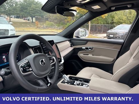 Certified 2025 Volvo XC90 B6 Plus image 18