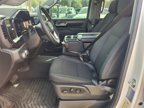 Used 2026 GMC Sierra 3500 SLE w/ SLE Value Package image 5