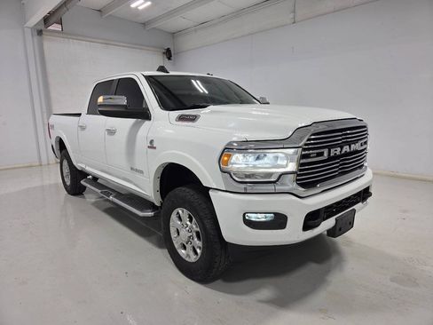 Used 2022 RAM 2500 Laramie AWD/4WD image 1