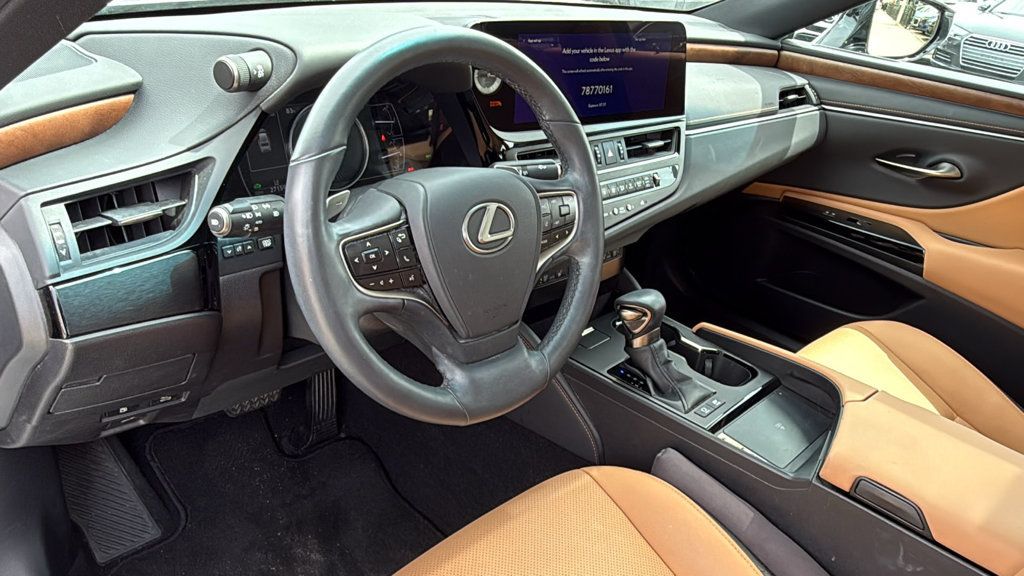 Used 2023 Lexus ES 300h w/ Premium Package FWD image 24