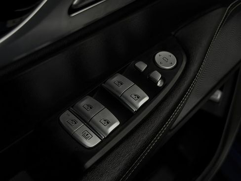 Used 2019 BMW ALPINA B7 xDrive w/ Luxury Rear Seating Package image 21