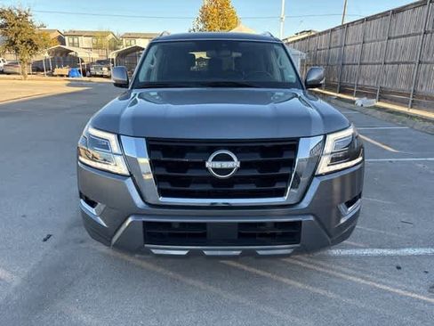 Used 2023 Nissan Armada SV image 8