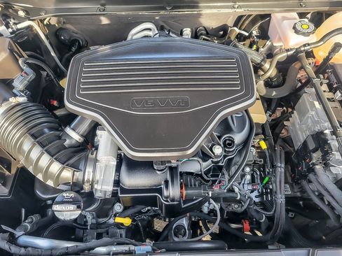 Used 2023 GMC Acadia SLT w/ Elevation Edition image 26