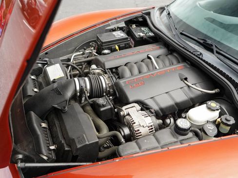 Used 2006 Chevrolet Corvette Convertible RWD image 32