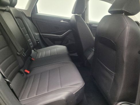 Used 2024 Volkswagen Jetta SE FWD image 19