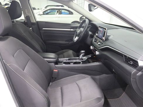 Used 2020 Nissan Altima 2.5 SV FWD image 27