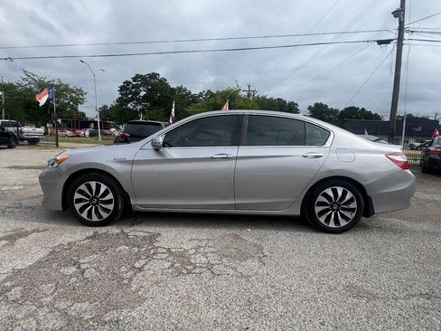 Used 2017 Honda Accord Hybrid Sedan image 7