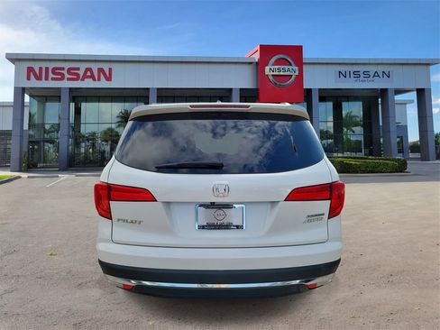 Used 2016 Honda Pilot Touring image 5