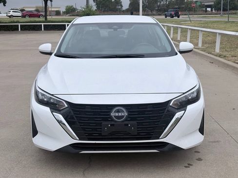 Used 2025 Nissan Sentra S FWD image 2