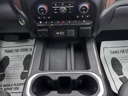 Used 2023 Chevrolet Silverado 3500 High Country w/ Z71 Off-Road Package image 17