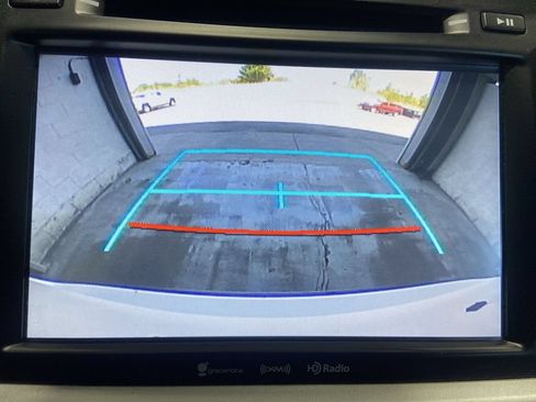 Used 2019 Toyota Highlander XLE AWD/4WD image 15