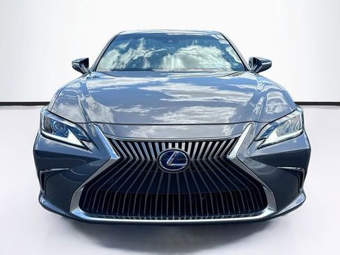 Used 2021 Lexus ES 300h w/ Premium Package FWD image 2