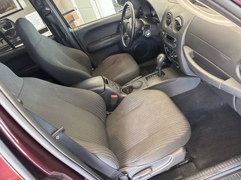 Used 2004 Jeep Liberty Sport w/ PWR Convenience Group AWD/4WD image 13
