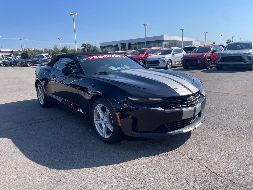 Used 2023 Chevrolet Camaro LT RWD image 3