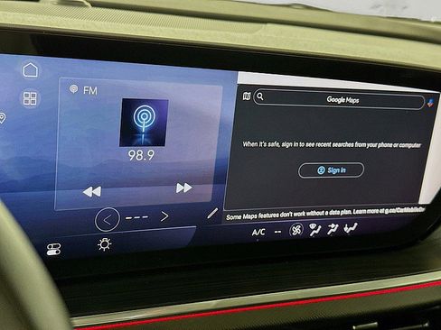 Used 2024 Buick Envision Preferred image 14