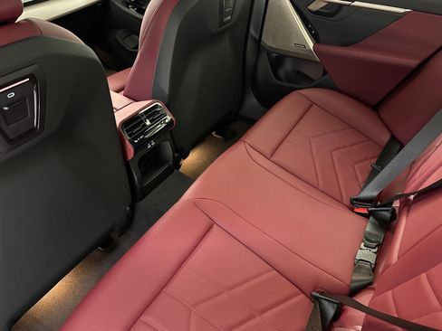 Used 2026 BMW 530i w/ M Sport Package image 22