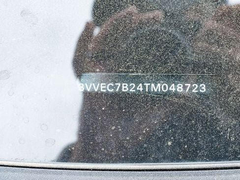 New 2026 Volkswagen Taos SE FWD image 10