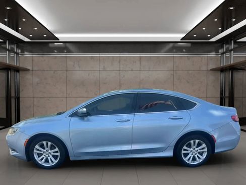 Used 2015 Chrysler 200 Limited image 5