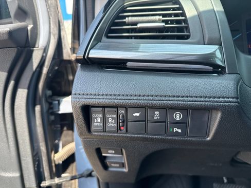 Used 2023 Honda Odyssey Elite image 31