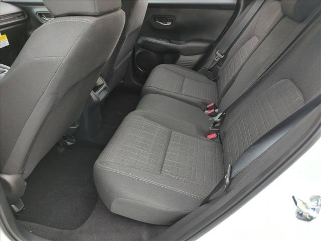 Certified 2026 Honda HR-V LX image 17