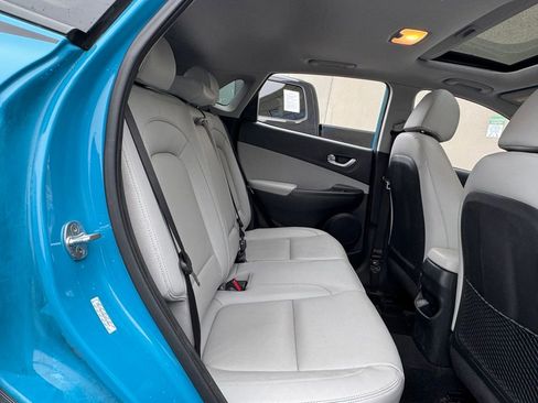 Used 2023 Hyundai Kona Limited image 30