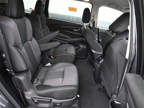 Used 2024 Subaru Ascent Premium w/ Convenience Package image 8