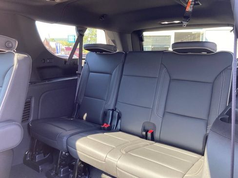 New 2025 Chevrolet Suburban Premier AWD/4WD image 16