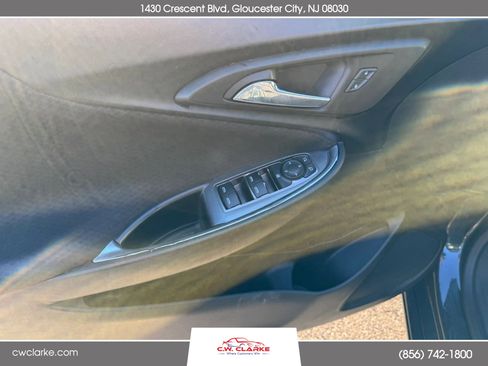 Used 2016 Chevrolet Malibu LT w/ Driver Confidence Package image 13