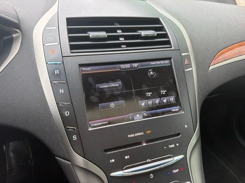 Used 2013 Lincoln MKZ AWD image 20