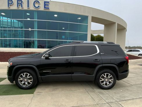 Used 2020 GMC Acadia SLT image 2