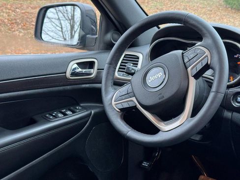 Used 2014 Jeep Grand Cherokee Laredo w/ Security & Convenience Group image 12