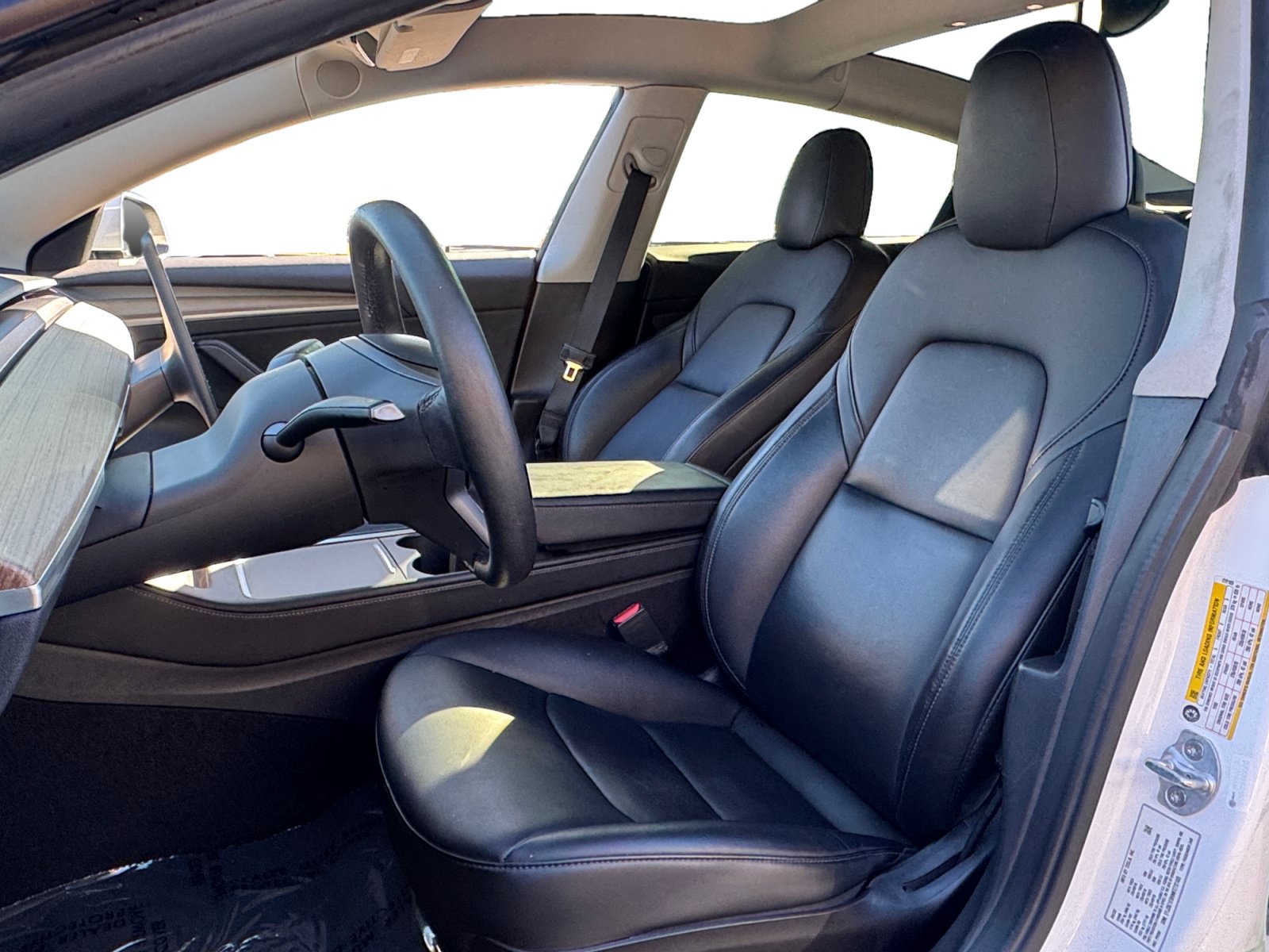 Used 2022 Tesla Model 3 Long Range AWD/4WD image 9