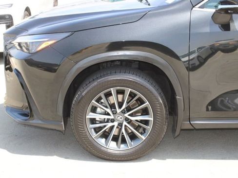 Certified 2025 Lexus NX 350 AWD w/ Accessory Package (2T) image 4