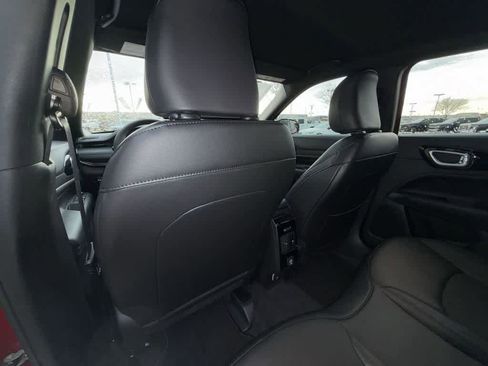 New 2026 Jeep Compass Latitude AWD/4WD image 12