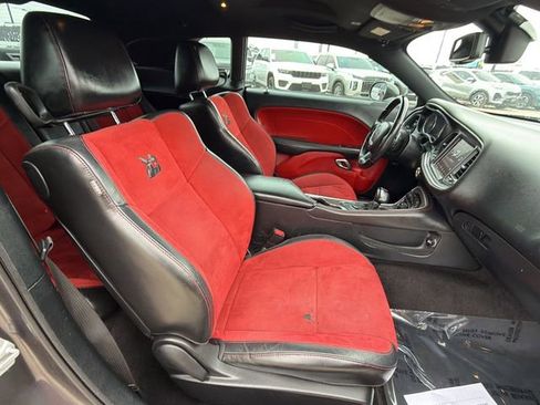 Used 2018 Dodge Challenger R/T Scat Pack image 11