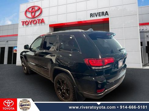 Used 2018 Jeep Grand Cherokee Laredo AWD/4WD image 7