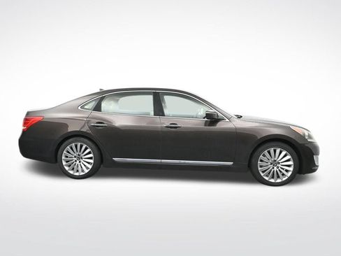 Used 2016 Hyundai Equus Signature RWD image 4