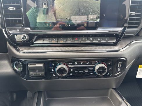 New 2026 Chevrolet Silverado 1500 ZR2 AWD/4WD image 41