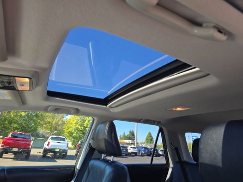 Used 2021 Toyota 4Runner Limited image 13