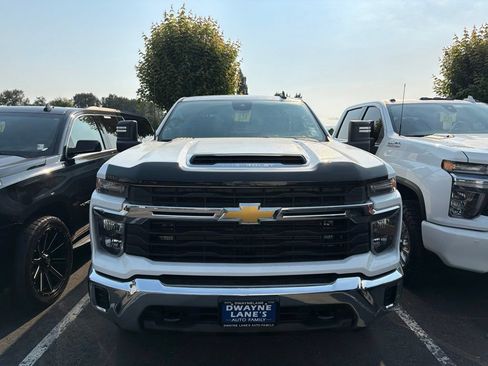 Used 2026 Chevrolet Silverado 2500 LT AWD/4WD image 2